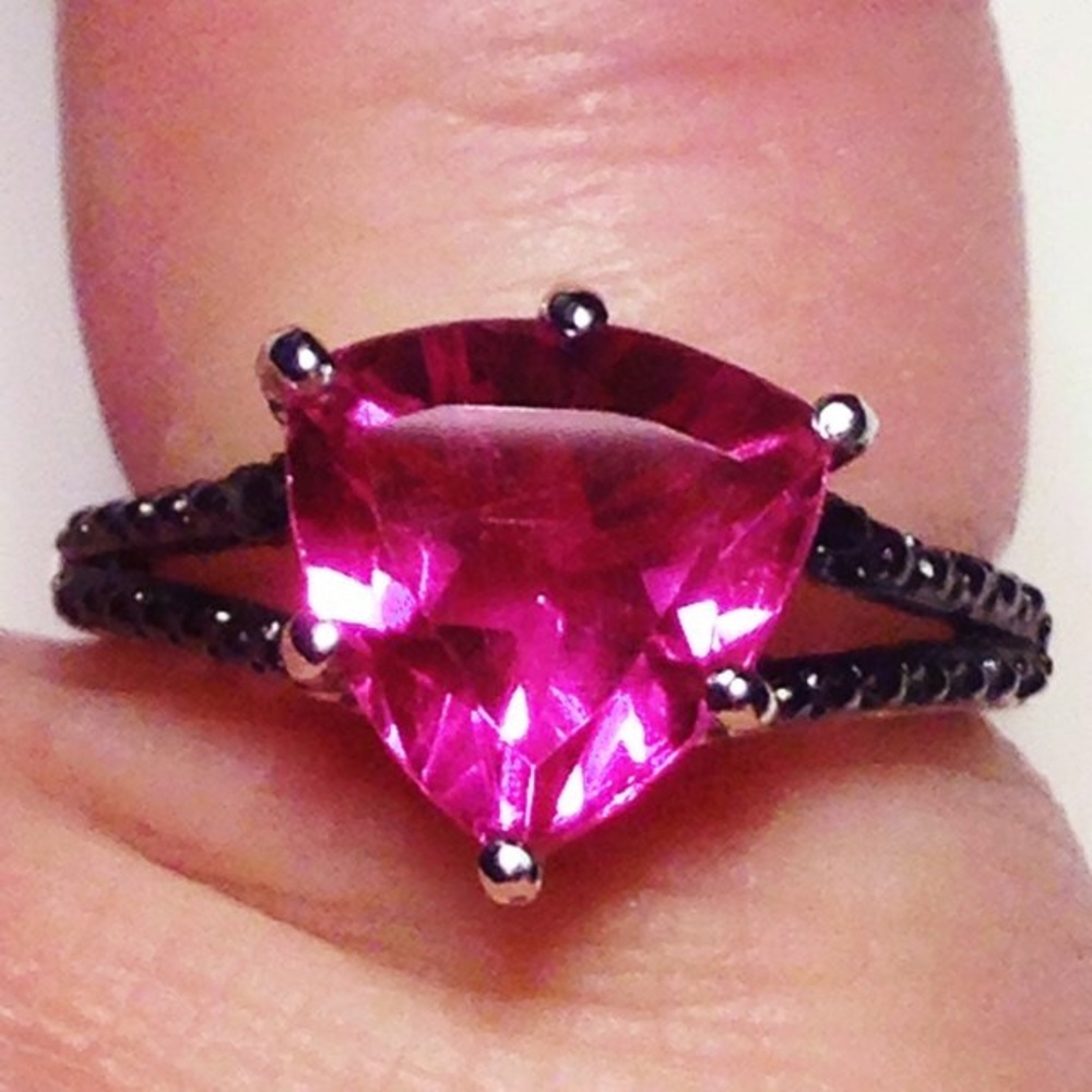 GENUINE African LILAC QUARTZ Trillion .925 Ring 6